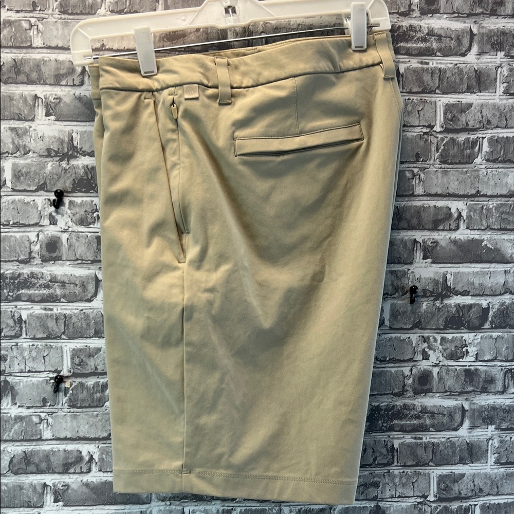 Men's Lululemon Beige shorts - Picture 2 of 12
